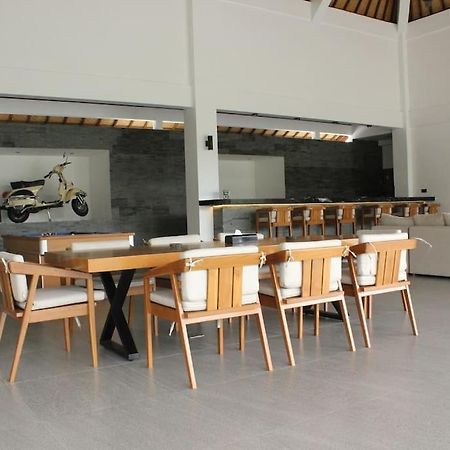 Villa Vespa Lovina Екстер'єр фото