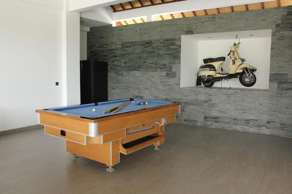 Villa Vespa Lovina Екстер'єр фото