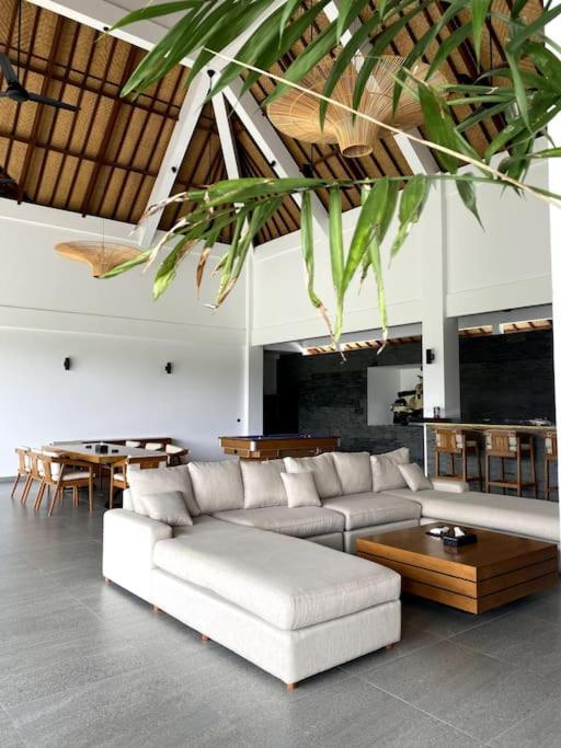 Villa Vespa Lovina Екстер'єр фото