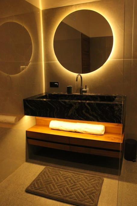 Villa Vespa Lovina Екстер'єр фото