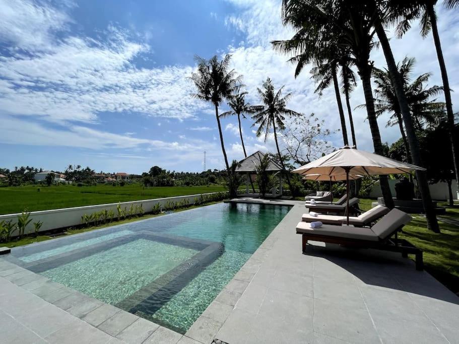Villa Vespa Lovina Екстер'єр фото
