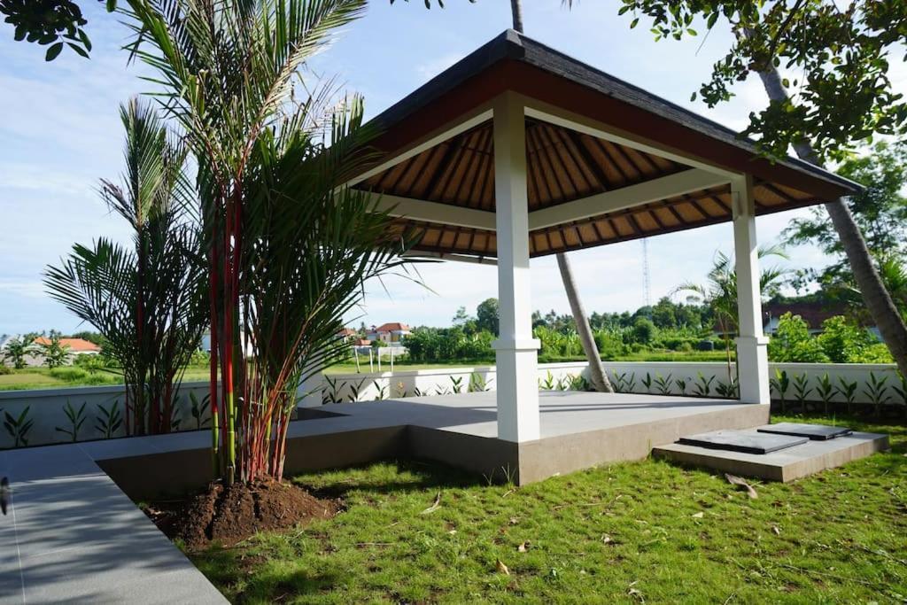 Villa Vespa Lovina Екстер'єр фото