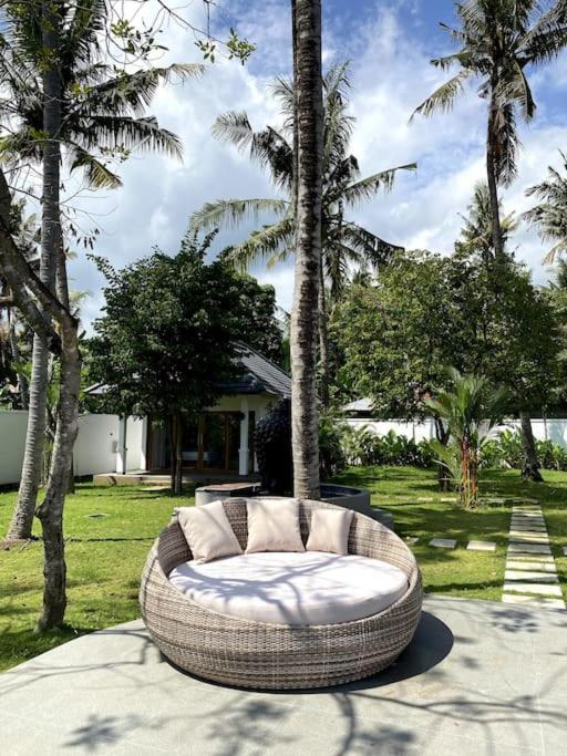 Villa Vespa Lovina Екстер'єр фото