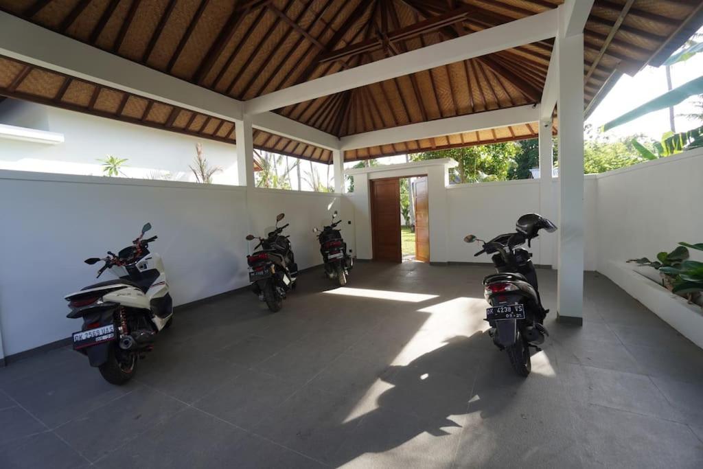 Villa Vespa Lovina Екстер'єр фото