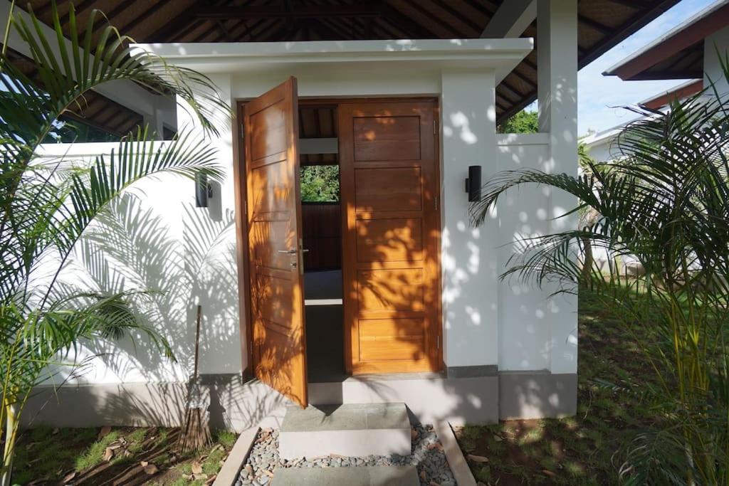 Villa Vespa Lovina Екстер'єр фото