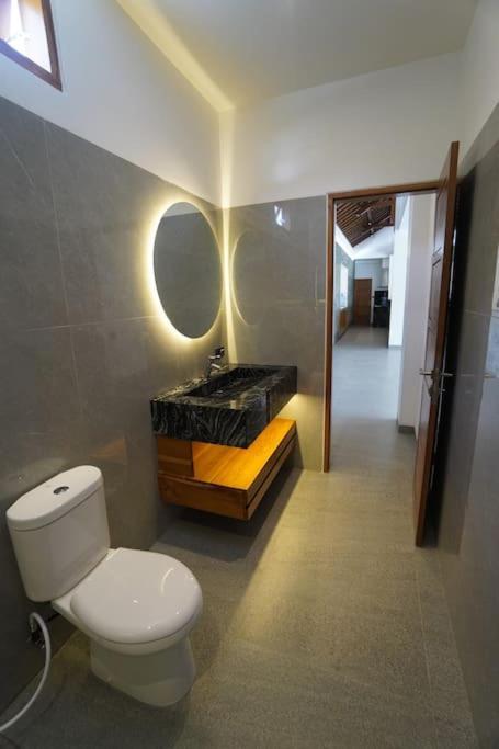 Villa Vespa Lovina Екстер'єр фото